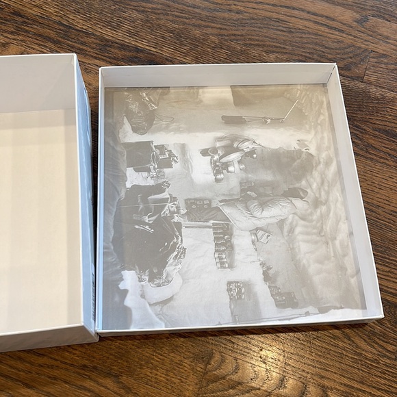 Moncler white shoe box - Picture 12 of 13